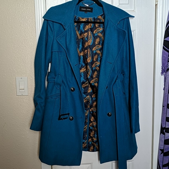 Black Rivet Coat - Picture 5 of 5